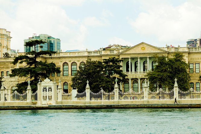 Guided Istanbul Tour: Bosphorus Cruise With Dolmabahce Palace Ticket - Last Words