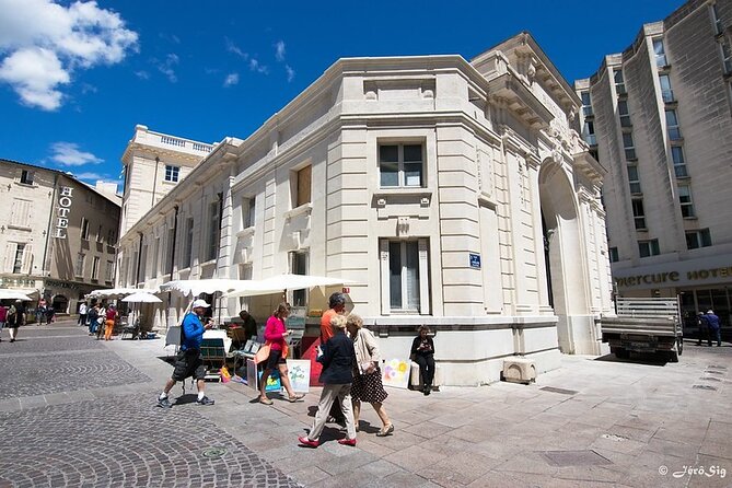 Guided Tour of Avignon - Logistics and Meeting Information