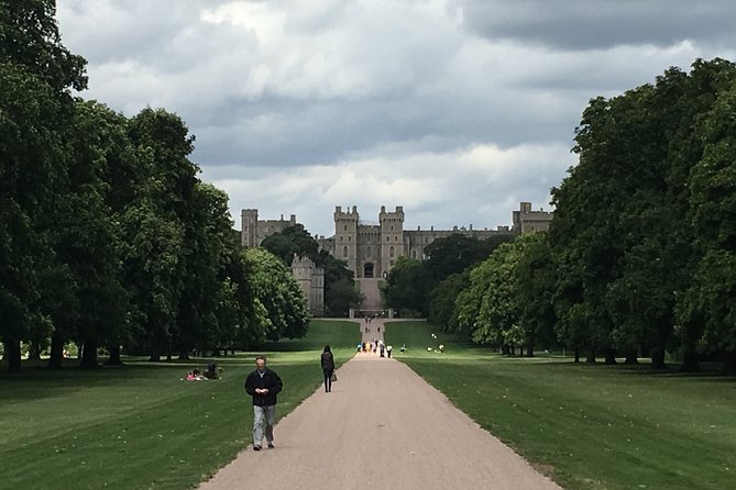 Half Day Tour to Windsor Castle by Private Executive Car - Common questions