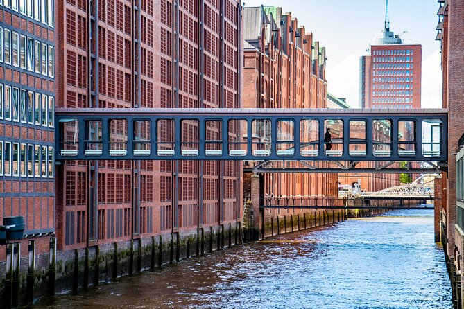 Hamburg Photography Walking Tour With a Local Guide - Local Guides Expertise
