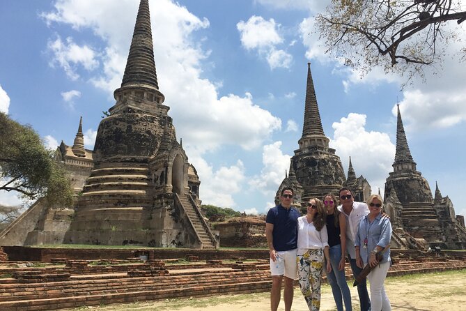Highlights of Bangkok and Ayutthaya (World Heritage Site) in 1 Day - Common questions
