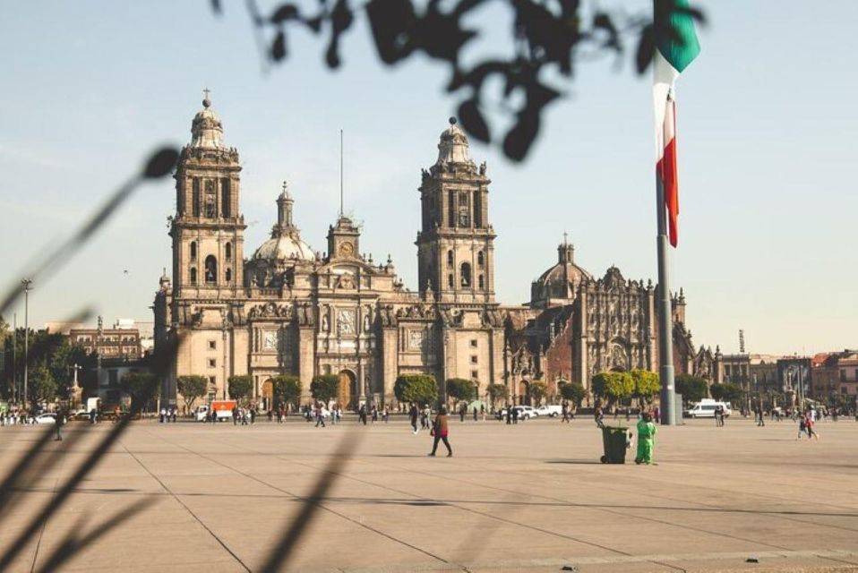 Historical Downtown & Teotihuacan Pyramids Mezcal Tasting - Common questions