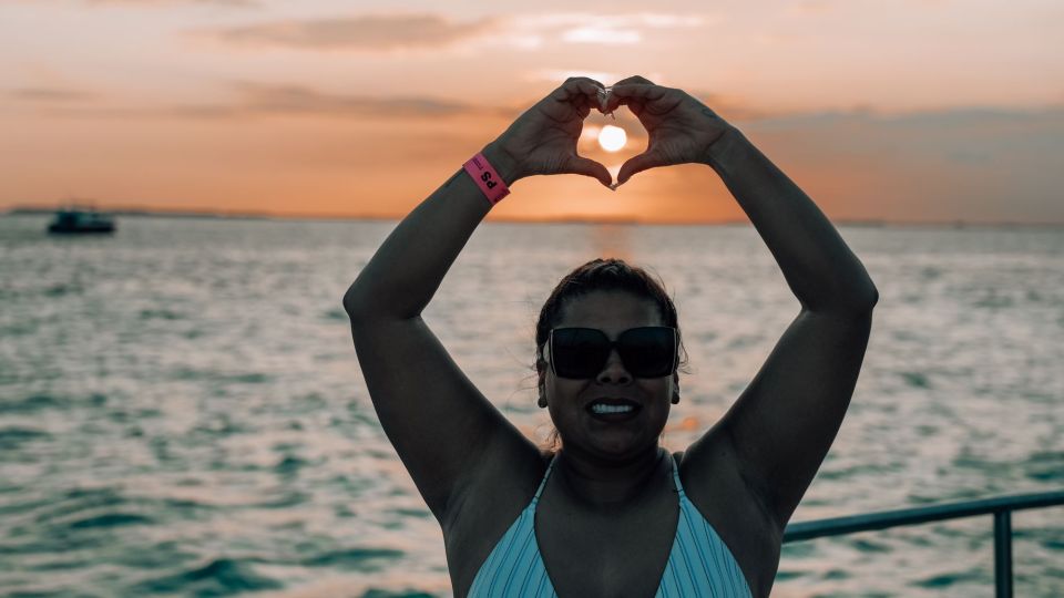 Isla Mujeres Sunset Catamaran Cruise With Pick-Up - Common questions