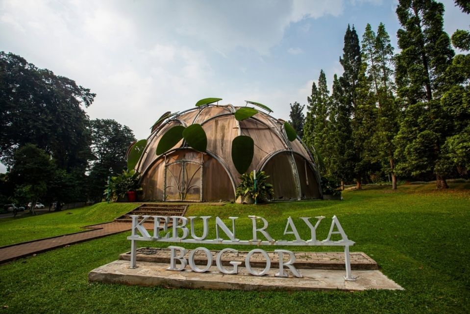 Jakarta: Bogor Botanical Gardens, With All Artists - Last Words