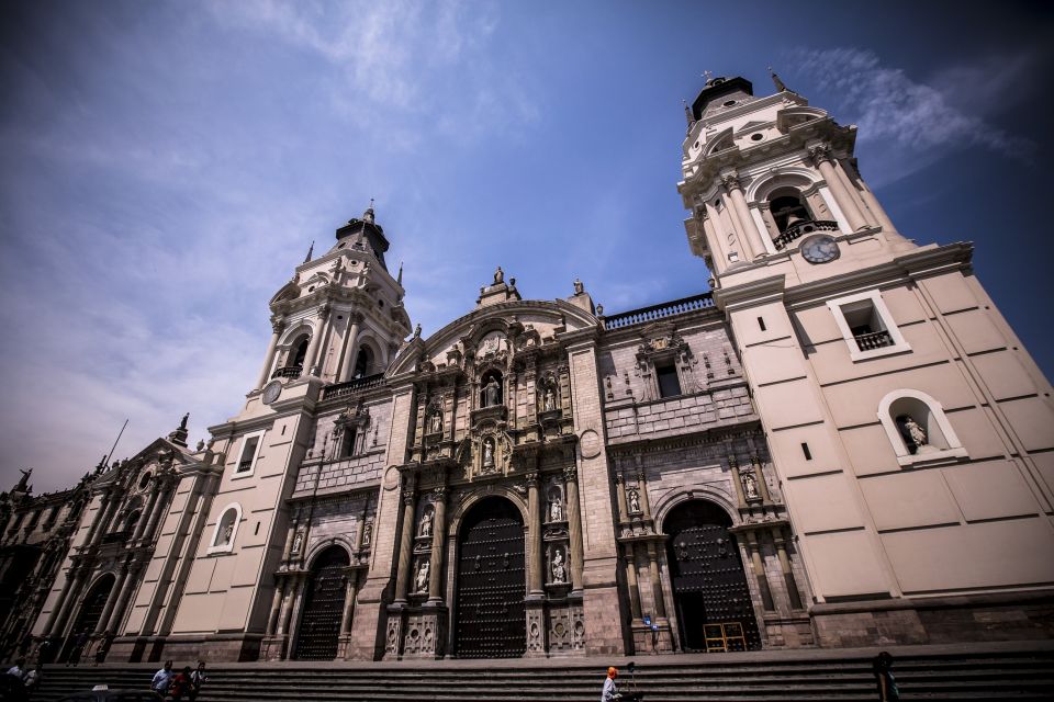 Lima: Private Tour Cathedral, San Francisco & Larco Museum - Common questions