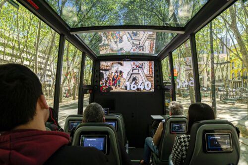 Lisbon: Landmarks Tour in a Multimedia Bus - Common questions