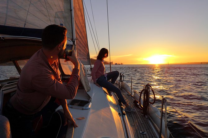 Lisbon Sunset Sailing Tour on Luxury Sailing Yacht With 2 Drinks - Common questions