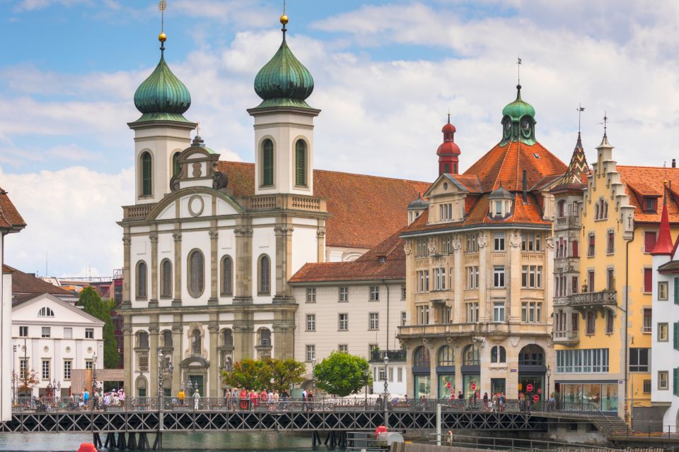 Lucerne: First Discovery Walk and Reading Walking Tour - Last Words