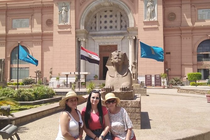 Luxury Private Tour Giza Pyramids ,Egyptian Museum & Bazaars - Common questions