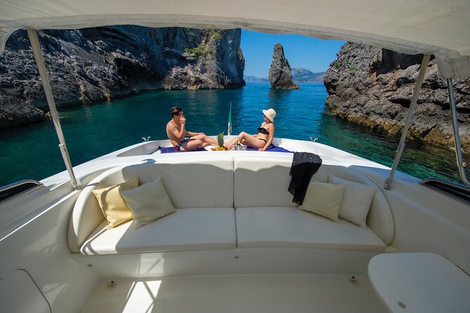 Luxury Tour of Amalfi Coast or Capri on GJ Motorboat - Common questions