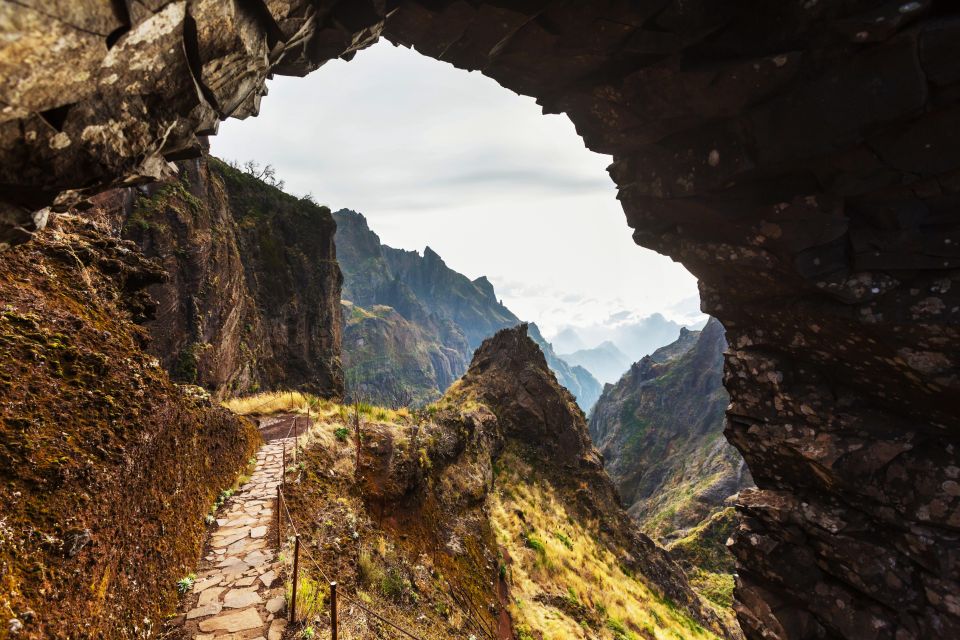 Madeira: Stairway To Heaven Pico Areeiro to Pico Ruivo Hike - Common questions