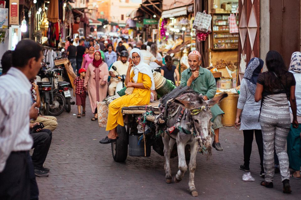 Marrakech: Live Like a Local Private Tour With Tea and Snack - Additional Information