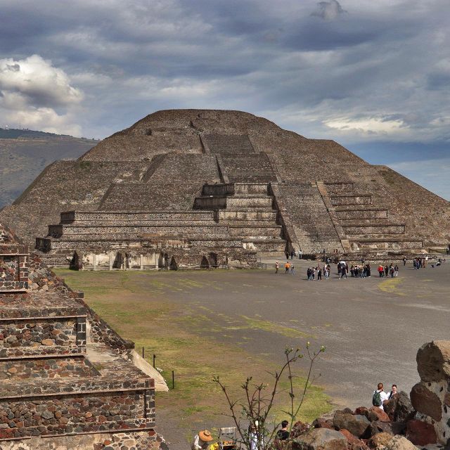 Mexico: Full-Day Teotihuacan & Basilica Guadalupe Tour - Common questions