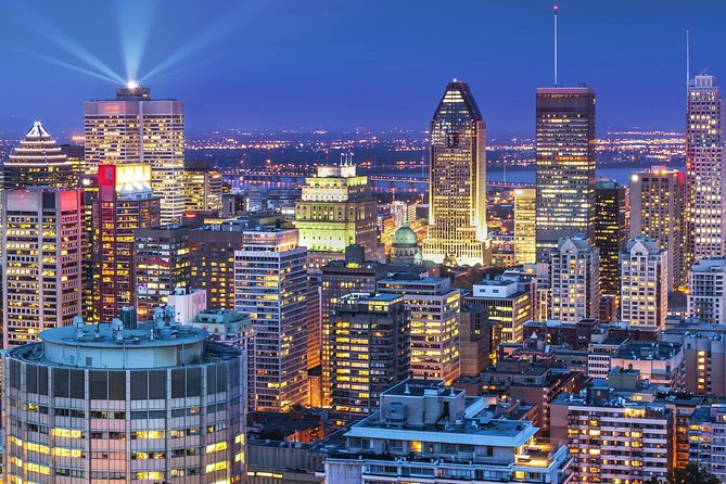 Montreal Private Transfer to Montreal Airport YUL in Business Car - Assistance and Support