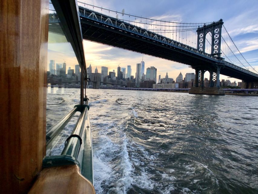 New York City: Champagne and Cheese Pairing Cruise - Boarding and Departure