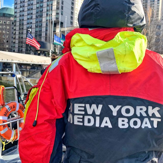 New York City: Harbor Speedboat Tour - Special Stops