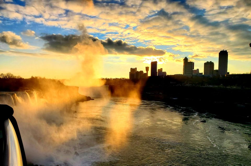 Niagara Falls, USA: Night Illumination Walking Tour - Last Words