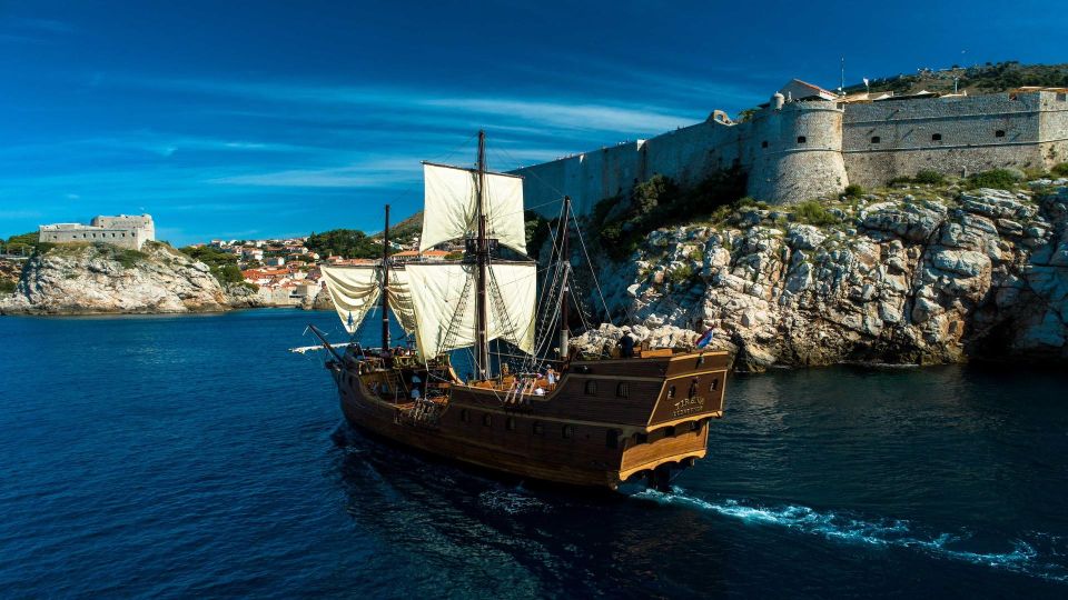 Old Town Galleon Panoramic Cruise With a Live Show - Last Words