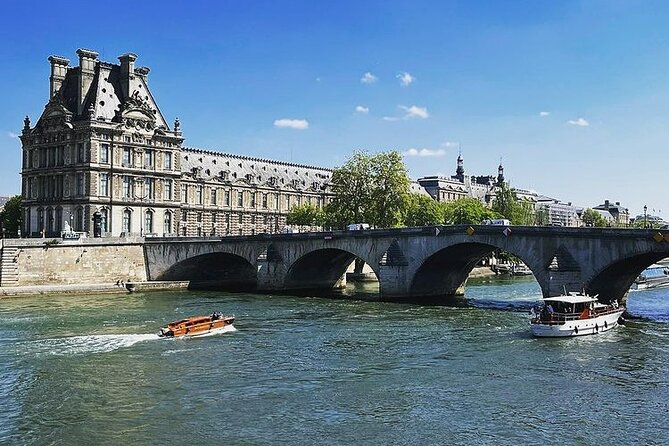 Paris Essential : Louvre Museum, Musée Dorsay and River Seine Cruise - Paris Top Sights Half Day Walking Tour