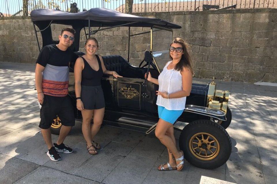 Porto and Foz: Private Douro City Tour in Electric Ford T - Tour Preparations