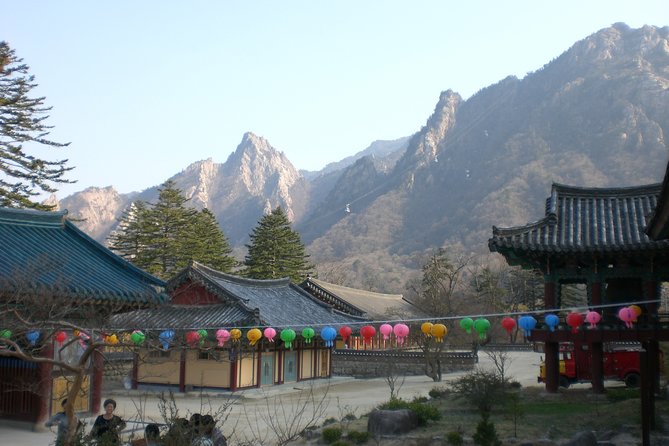 Seoraksan National Park, Temple, Fortress Day Tour From Seoul - Common questions