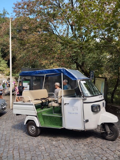 Sintra:1 Hour Tuk Tuk Experience to Pena Palace(3 Monuments) - Common questions