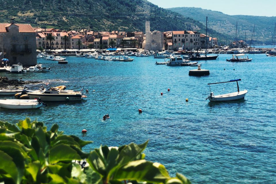 Split: Vis Island Cruise, "Mamma Mia" Locations & Snorkeling - Common questions