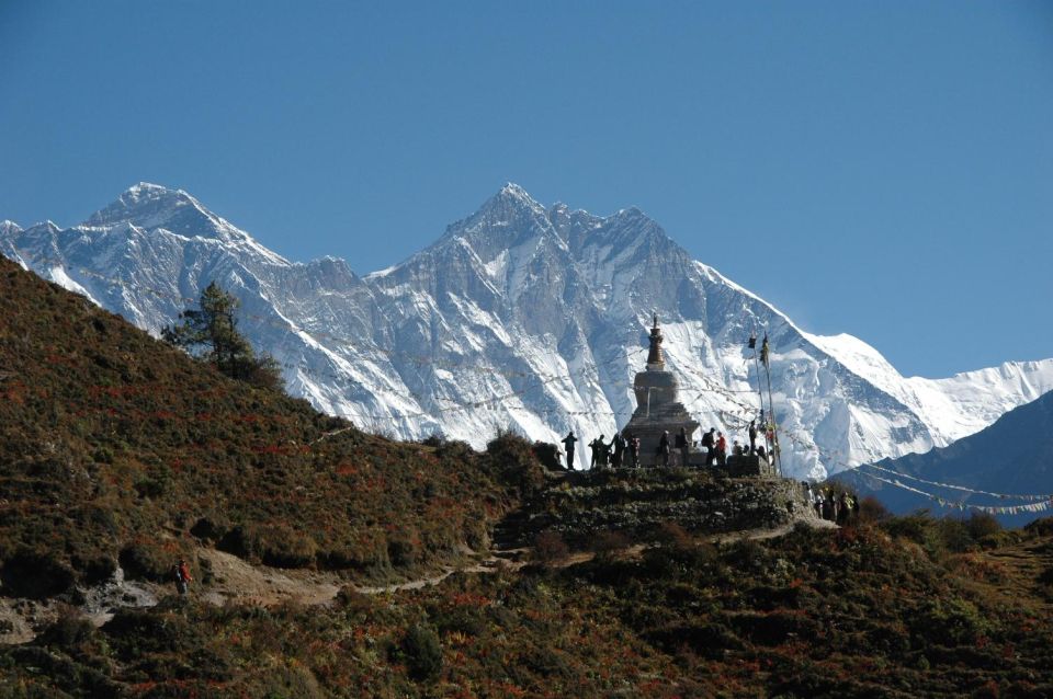 Top of the World - Nepal - 12 Days Everest Base Camp Trek - Climbing Kalapathar for Views