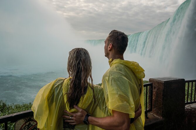 Toronto to Niagara Falls Evening Tour With Optional Attractions - Operational Details