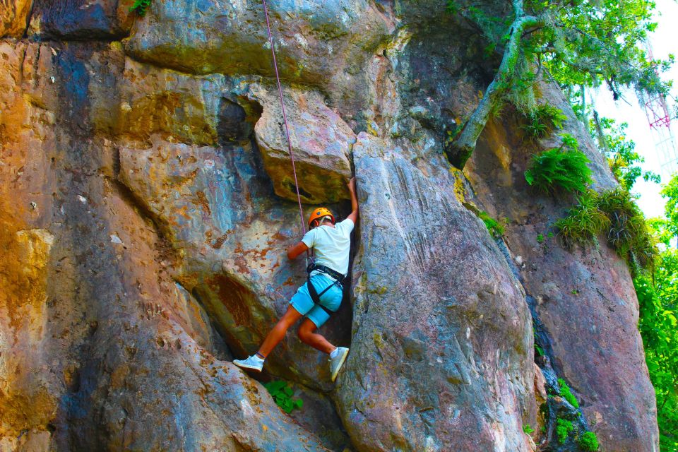 Valle De Bravo: Rappel Over a Viewpoint - Common questions
