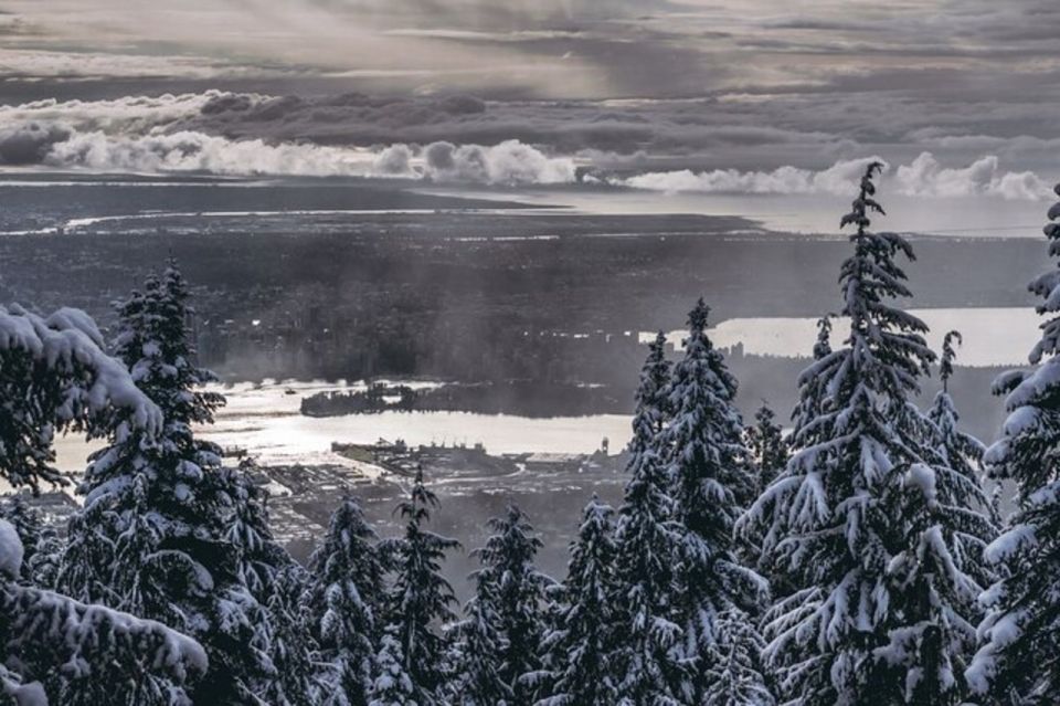 Vancouver Capilano Canyon Light&Peak of Christmas in Grouse - Last Words