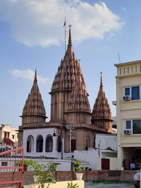 Walking Tour in the Old Part of the City of Varanasi - Guest Experience
