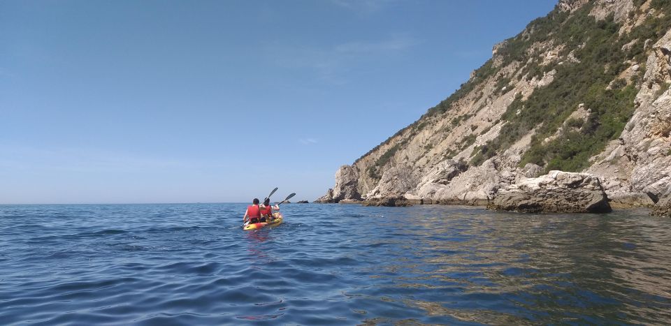 Arrábida Kayak Tour - Common questions