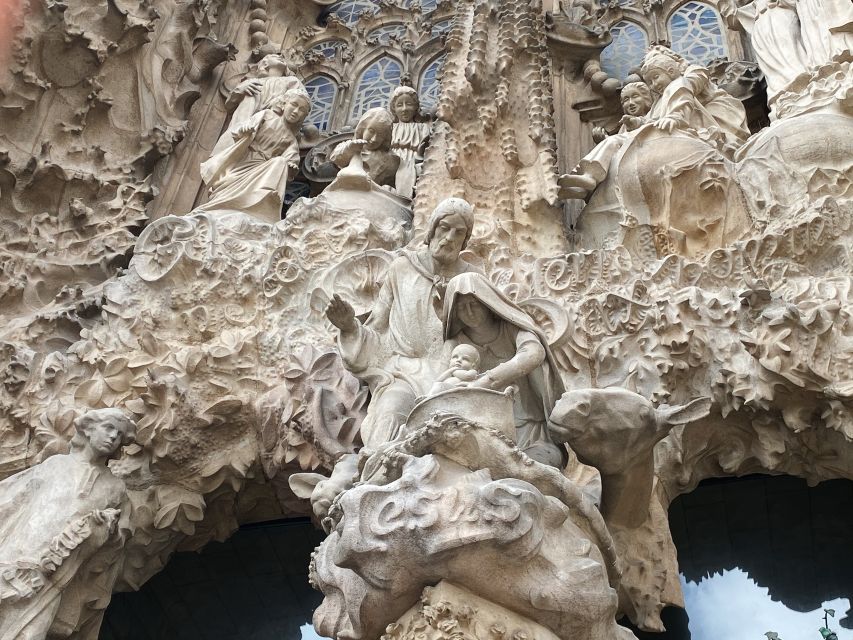 Barcelona: Fast Track Guided Tour of Sagrada Familia - Common questions