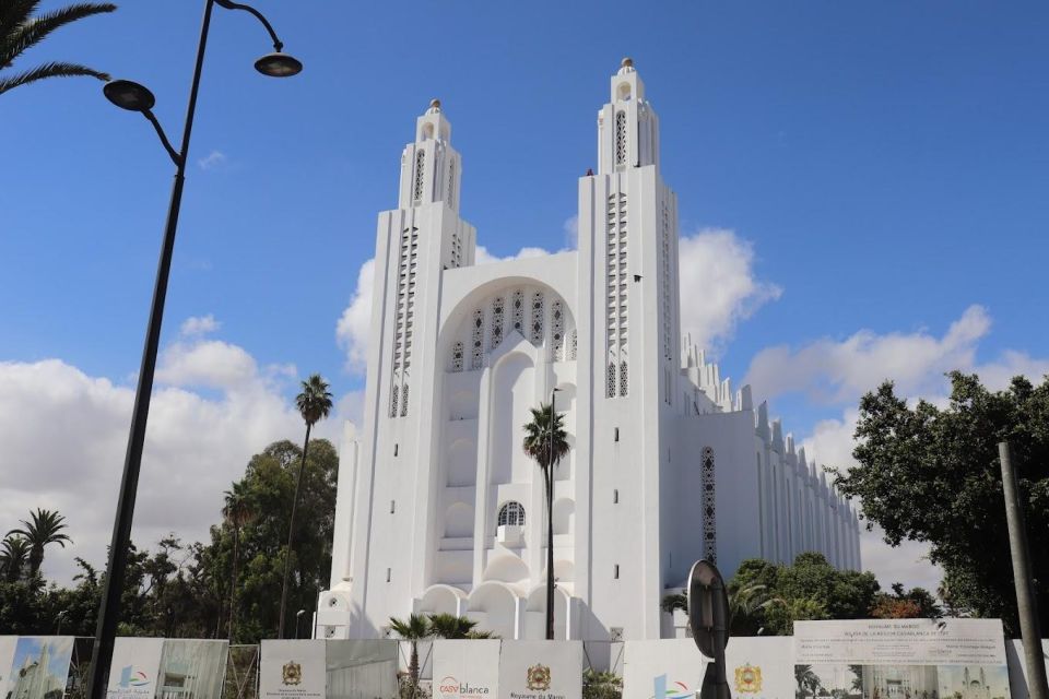 Casablanca: Layover Sightseeing Tour With Airport Transfer - Common questions