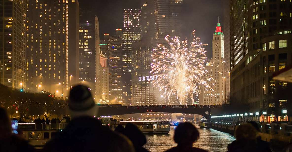 Chicago: Fireworks Cruise With Lake or River Viewing Options - Key Points