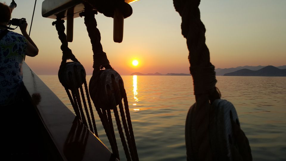 Dubrovnik: Sunset Cruise by Karaka With Sparkling Wine - Last Words