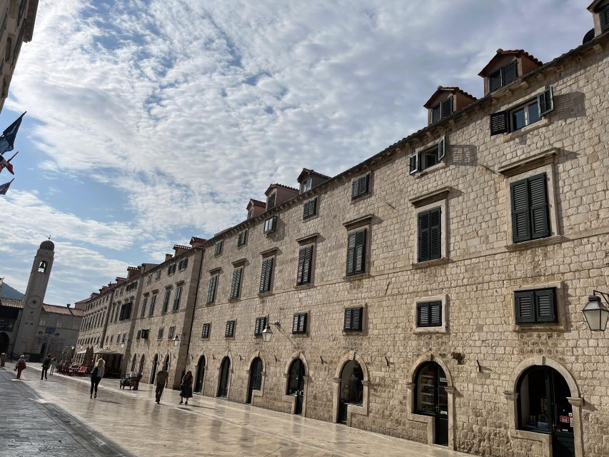 Dubrovnik Walking Tour & Franciscan 14 Century Old Pharmacy - Location and Museum Entrance