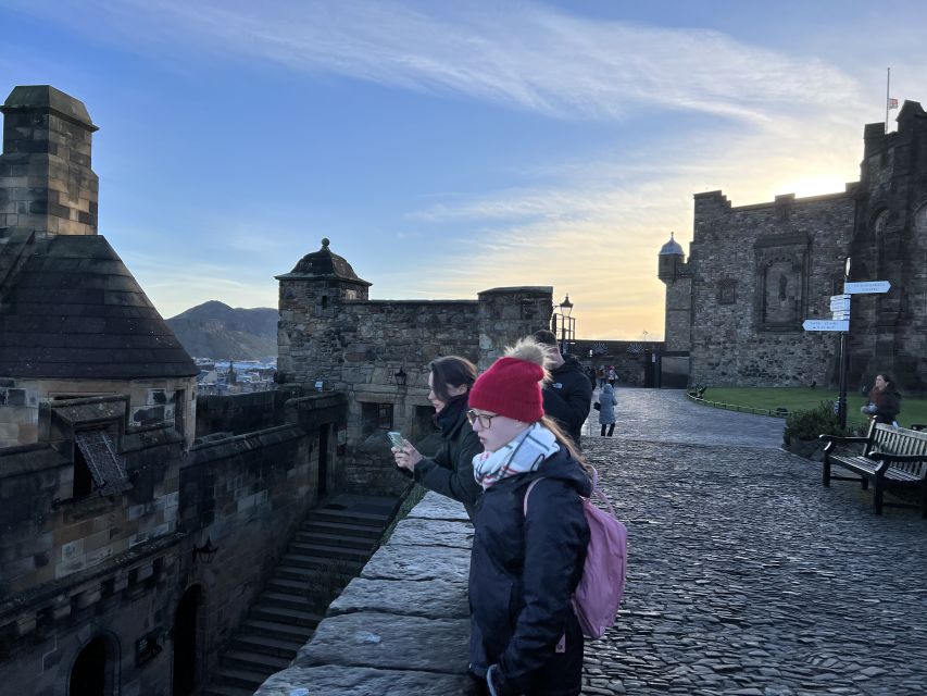 Edinburgh: Private Guided Tour of the Edinburgh Castle - Last Words