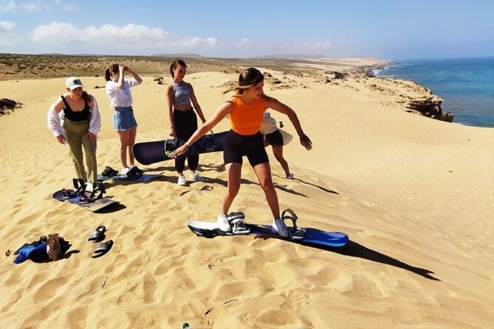 Half Day Desert Sand Boarding Experience With Dinner - Key Points