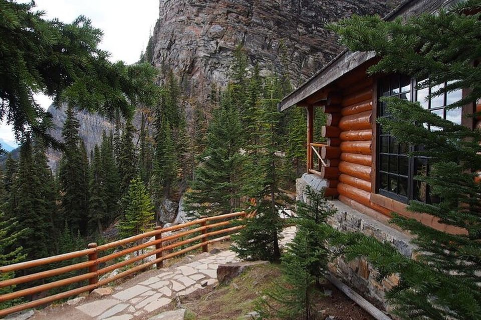 Lake Agnes Tea House Trail: Nature Tour With Audio Guide - Common questions