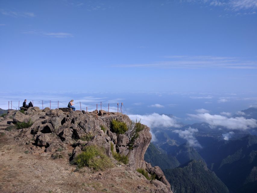 Madeira: Pico Do Areeiro, Santana and Machico Golden Beach - Common questions