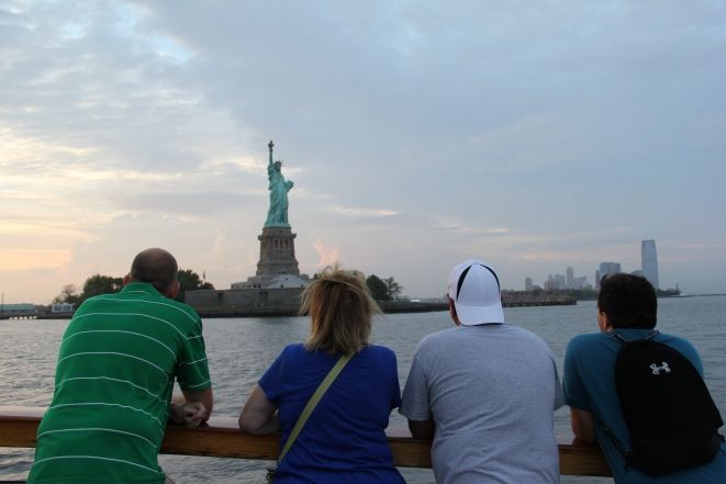 NYC: Evening Jazz Cruise on the Yacht Manhattan - Common questions