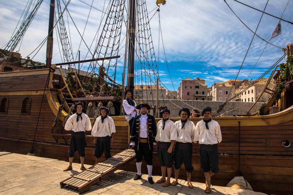 Old Town Galleon Panoramic Cruise With a Live Show - Reserve Your Spot Today