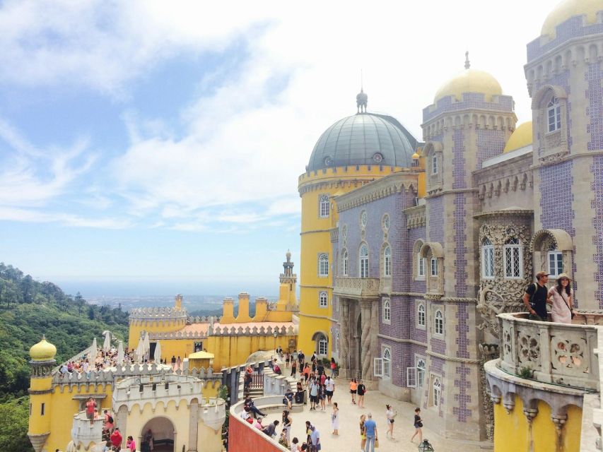 Sintra: Pena Palace. Moorish Castle. Regaleira. & Monserrate - Common questions