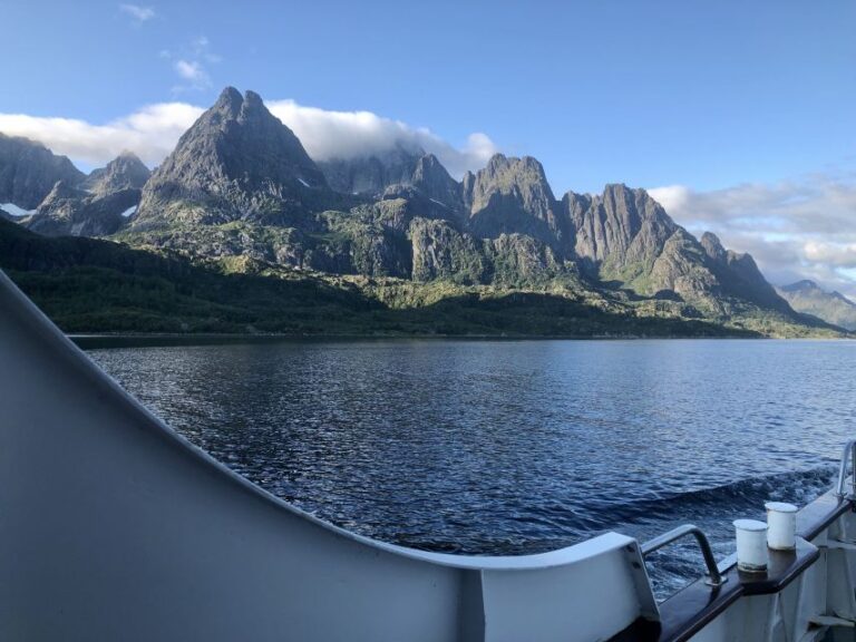 Svolvaer: Luxury Trollfjord Cruise With Reindeer Soup