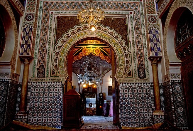 A Cultural Visit of Fes With a Group - Key Points