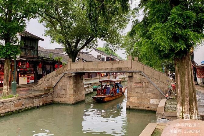 All Inclusive Zhujiajiao Water Town and City Private Day Tour - Itinerary Highlights