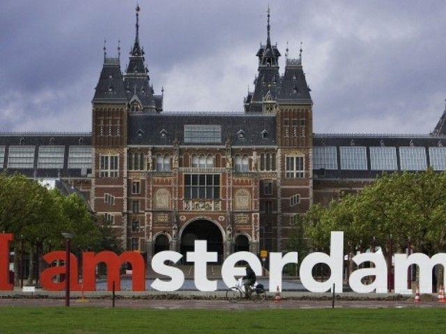 amsterdam private city walk Amsterdam: Private City Walk
