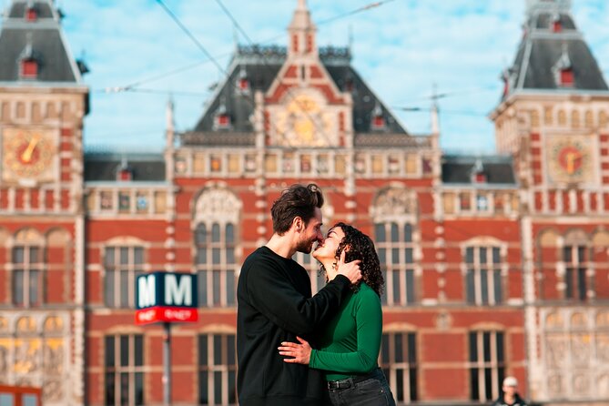 Amsterdam : Professional Photoshoot at Central Station - Key Points